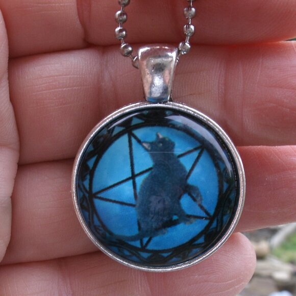Black Cat Pentacle Glass Cabochon Pendant Necklace - Picture 5 of 14